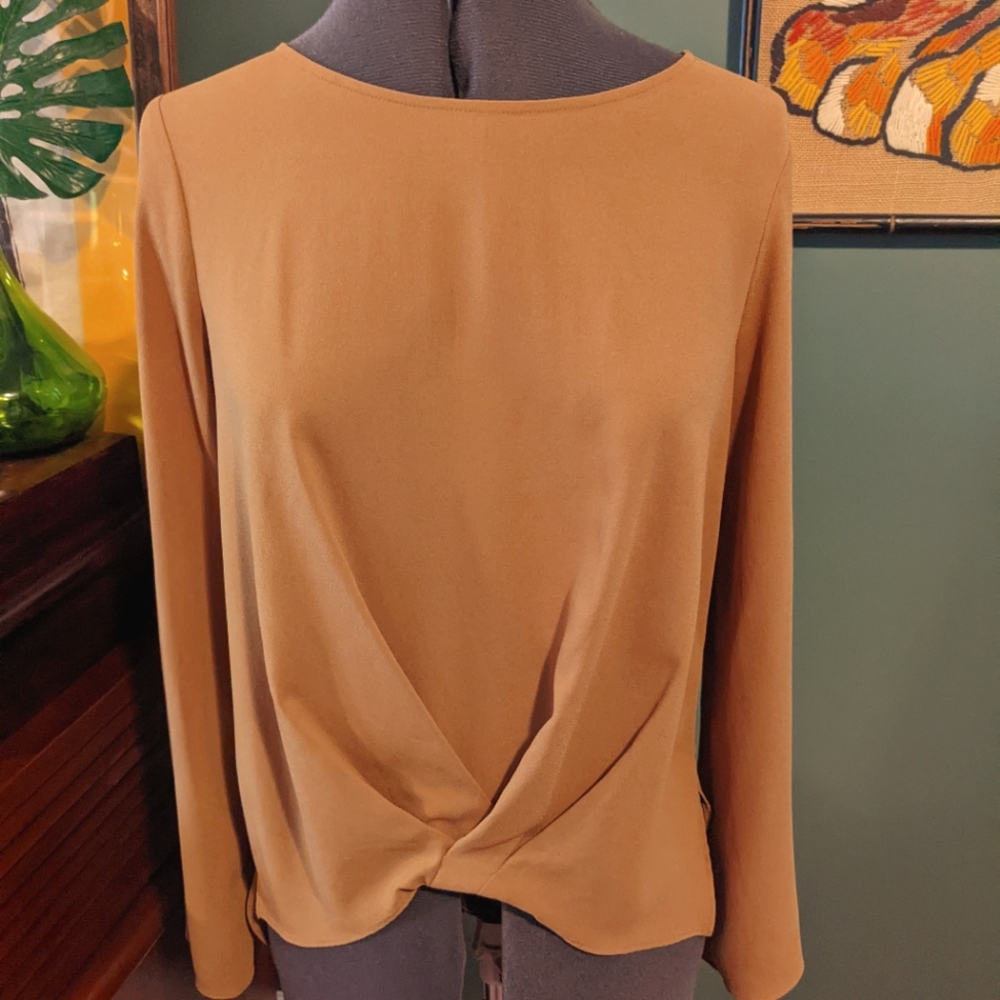 4/$20 One Clothing Long Slit Sleeve Blouse - Picture 1 of 4